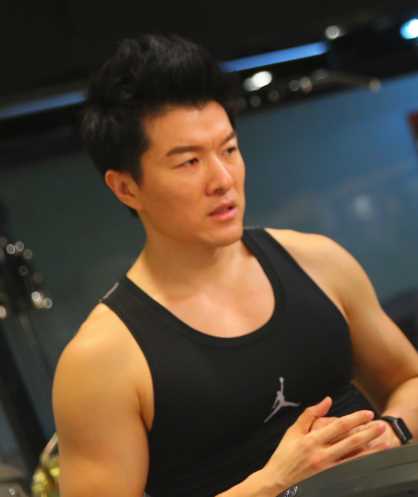 超模教练卢思达