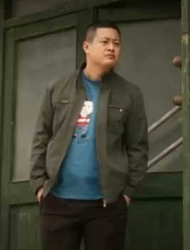 忠爱无言电器行老板