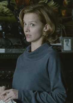 深度谜案贝丝的扮演者是朱丽·考克斯