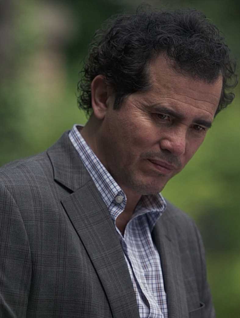 夜班服务员约翰尼·埃斯帕达