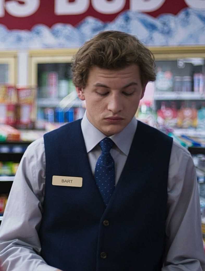 夜班服务员巴特·布罗姆利