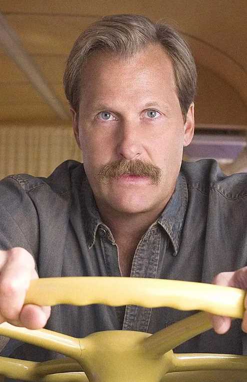 房车之旅特拉维斯