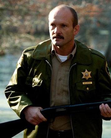 我唾弃你的坟墓警长斯托奇