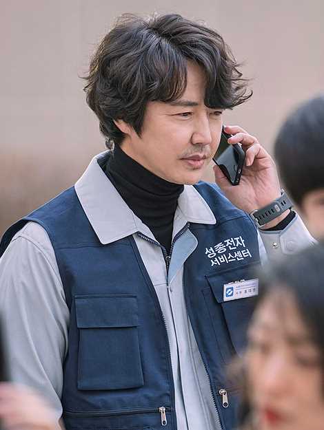 再次十八岁洪大英（37岁）