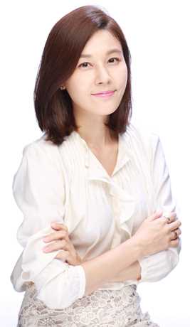 通往机场的路崔秀雅