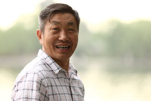 邻居也疯狂李大龙