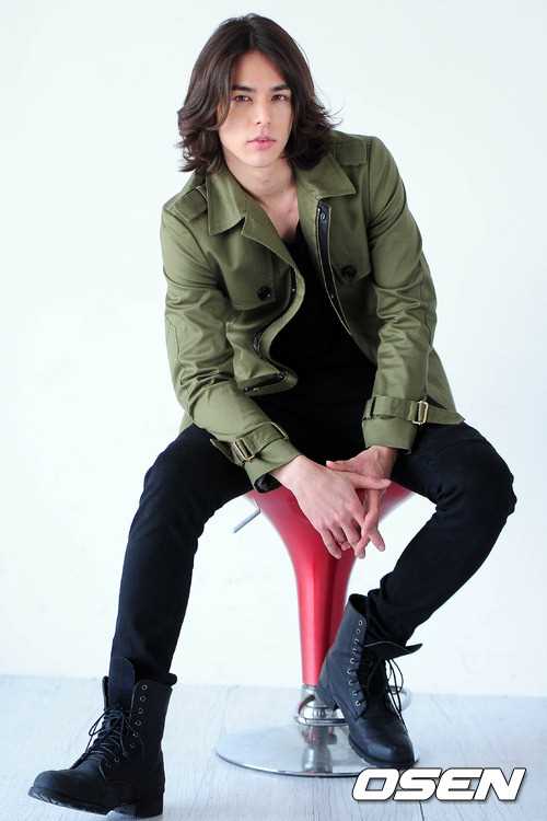 闭嘴！花美男乐队张道日