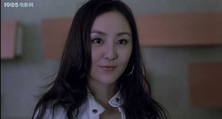 野蛮的温柔金菲的扮演者是周蕾