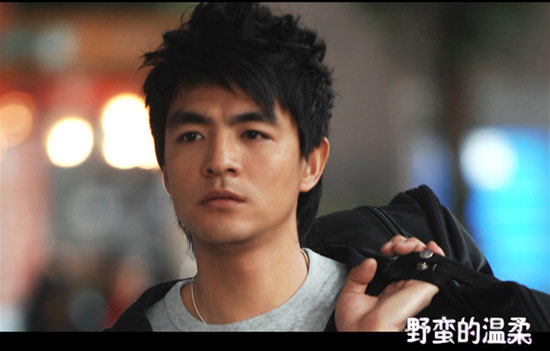 野蛮的温柔郎郎的扮演者是李学庆