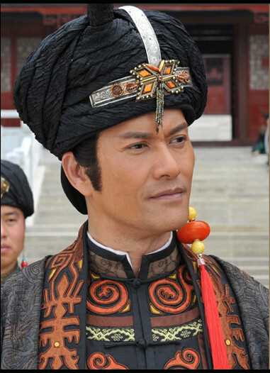 奢香夫人霭翠的扮演者是吕良伟