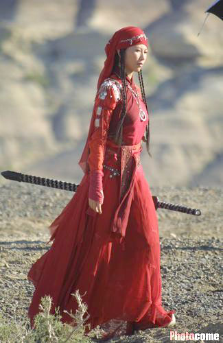 七剑下天山飞红巾的扮演者是蔡少芬