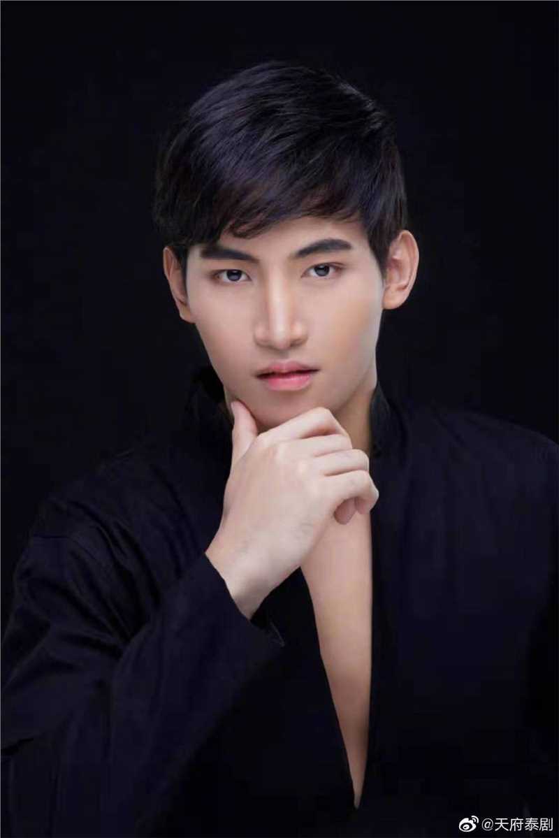 待到重逢时Dean的扮演者是提迪瓦·立帕拉赛