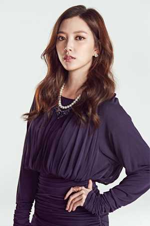 小偷家伙， 小偷骗子尹花瑛