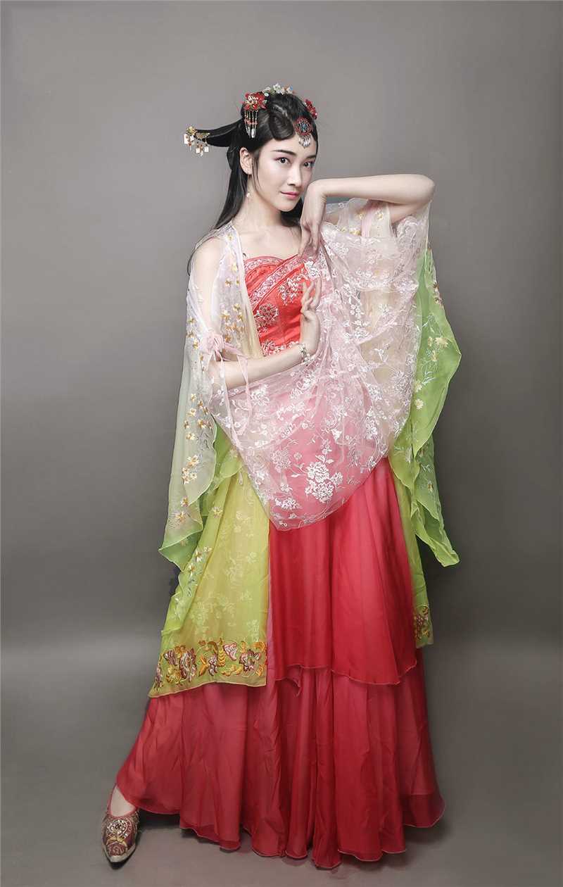 调皮王妃孔双双