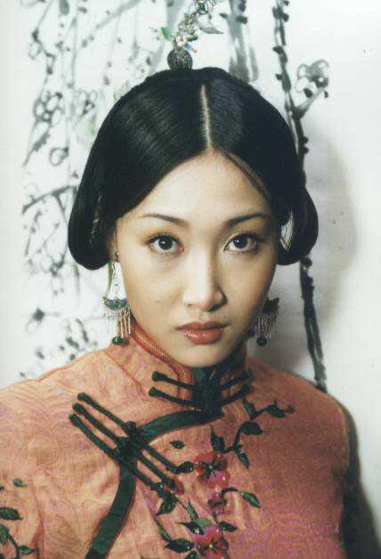 走出蓝水河一枝花