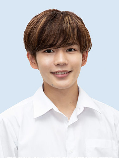 型男高中花井卫