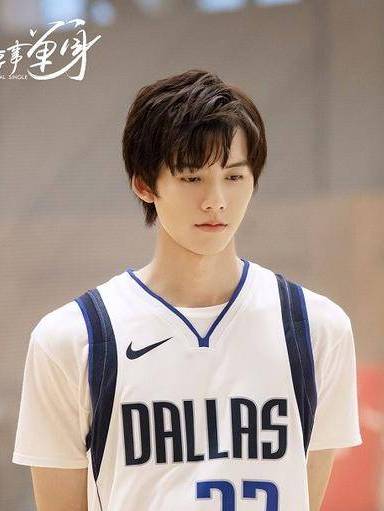 我凭本事单身易鸣