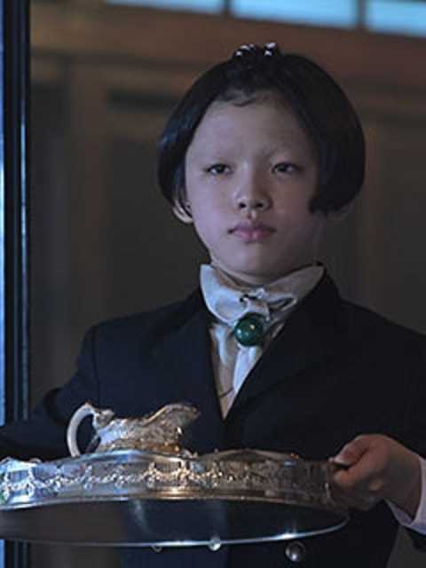 岸边露伴一动不动 真人剧一究