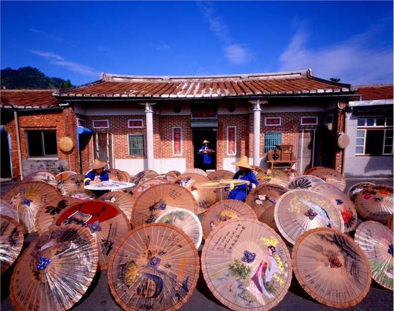 高雄市美浓区客家小镇的传统民居和油纸伞工艺
