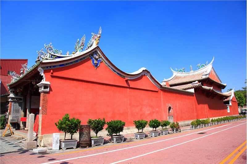 台南祀典武庙是台湾最古老的关帝庙之一，香火祖源是荆州关羽祠