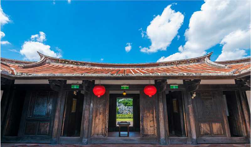 台北市的林安泰古厝是知名的闽南传统建筑