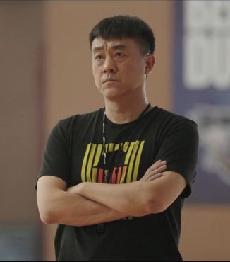 我是马布里郑亚雷的扮演者是何冰