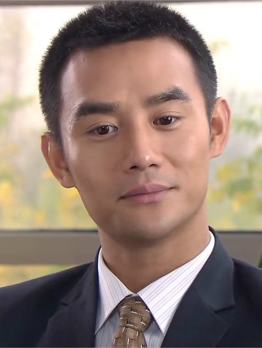 女人的天空吴大维的扮演者是王凯