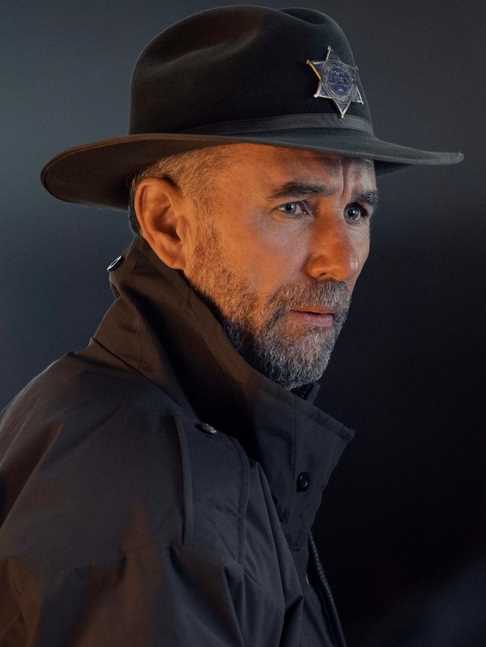 星期三多诺万·高平