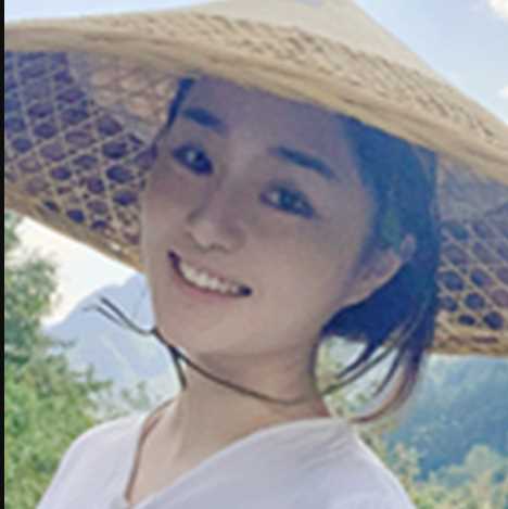 牧蜂姑娘潘艺文的扮演者是潘艺文