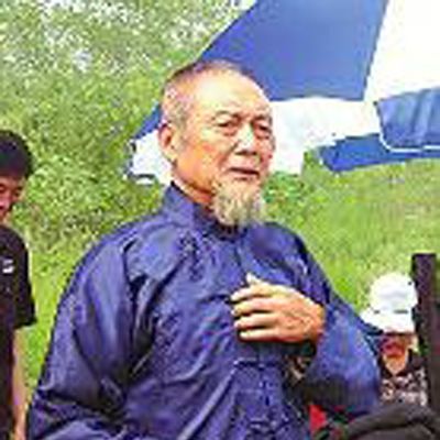 念书的孩子Ⅱ爷爷