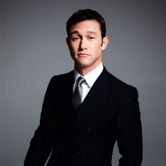 蝙蝠侠黑暗骑士三部曲约翰·布莱克的扮演者是约瑟夫·高登-莱维特