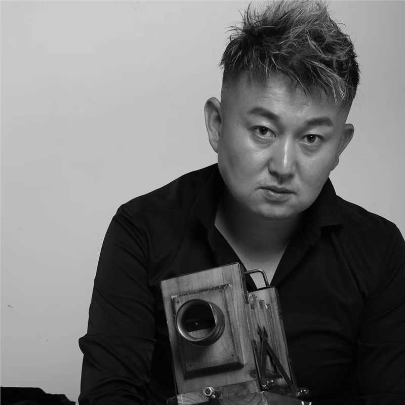 寻找奥特曼买保险男