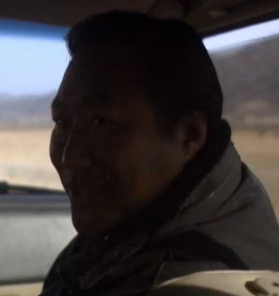 寻找智美更登老板