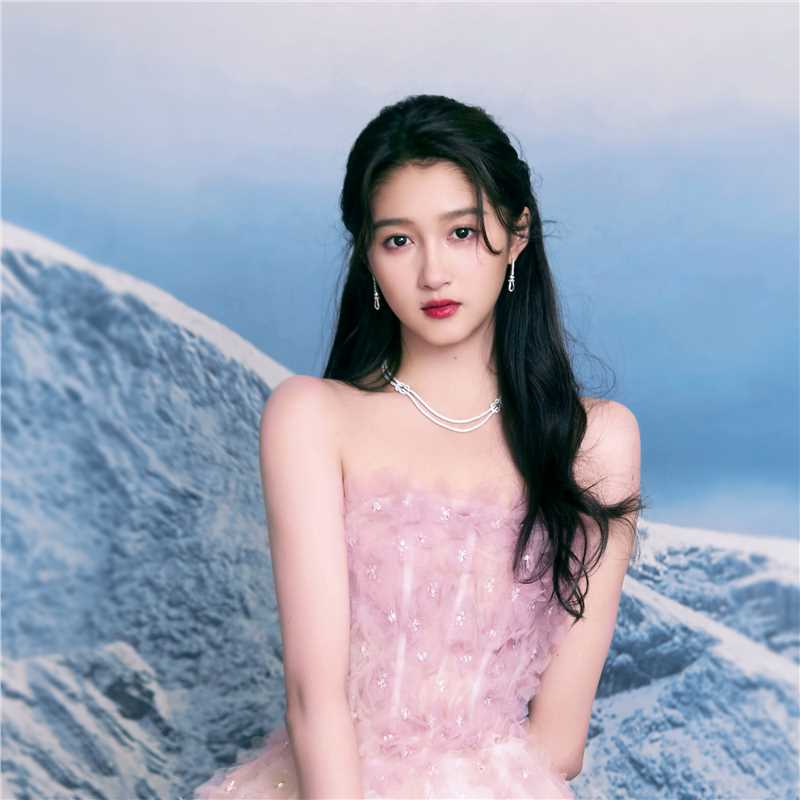 了不起的我们杨佳佳的扮演者是关晓彤